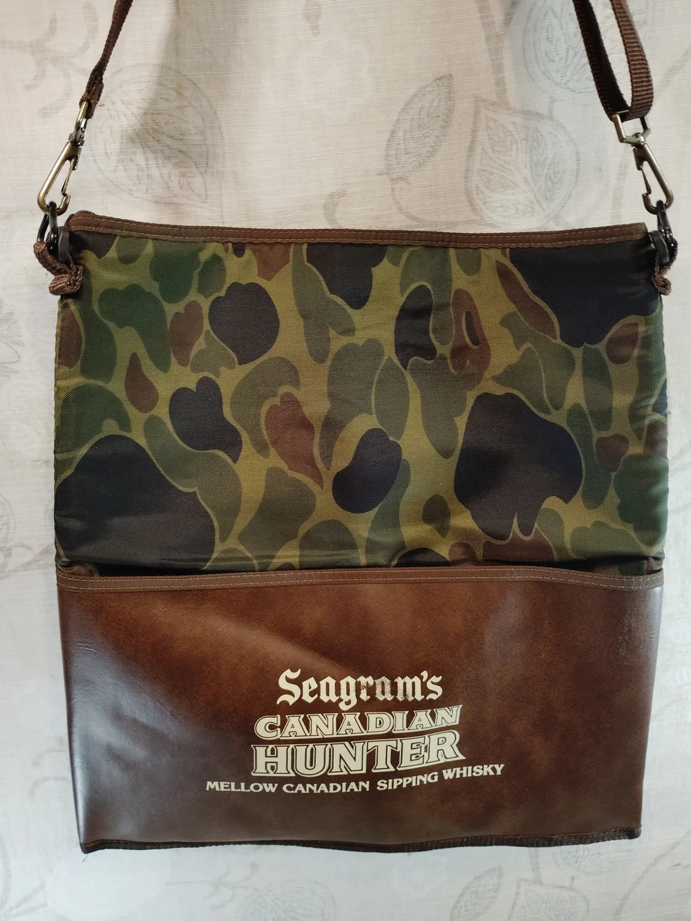 Quencheroo Canadian Hunter Camouflage & Brown Crossbody/Messenger Bag